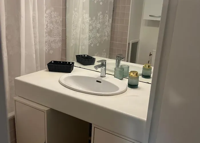 Daire Superbe Entier 43 M2 Au Centre-ville Ideal 1 A 2 Personnes *
