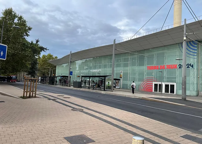Superbe Entier 43 M2 Au Centre-ville Ideal 1 A 2 Personnes Daire Montpellier