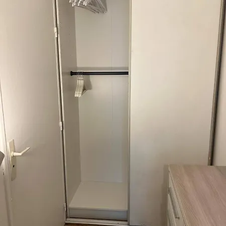 Moderne 43 M2 Au Coeur De Montpellier, Tramway Au Pied De L'immeuble, Parking Public, Ideal Pour 1 A 3 Personnes 아파트 *